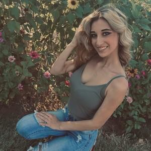 Meet your Posher, Brandi